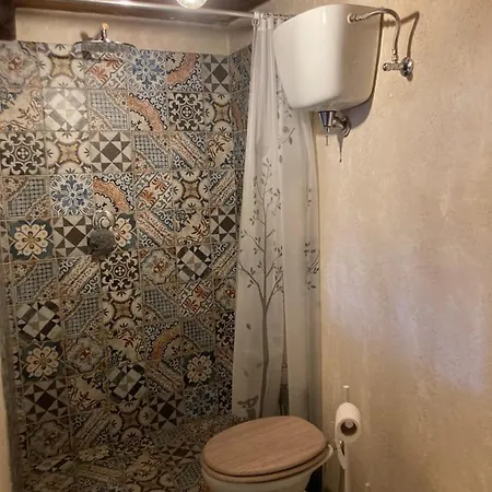 La Casina Del Prete * Caprese Michelangelo