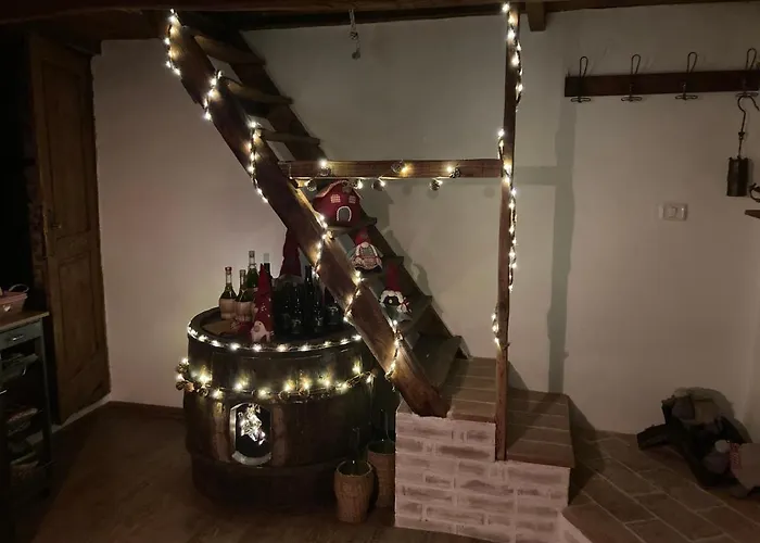 La Casina Del Prete * Caprese Michelangelo