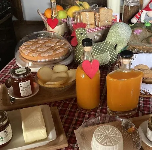 La Casina Del Prete * Caprese Michelangelo